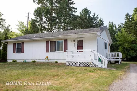 4966 Worth, Millington, MI 48746