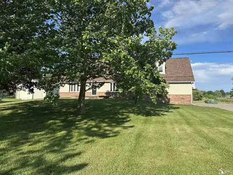 24677 Waltz, New Boston, MI 48164