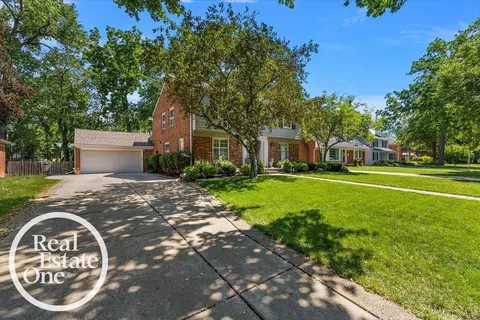 Exterior - 324 Cloverly, Grosse Pointe Farms, MI 48236 photo 2 of 7