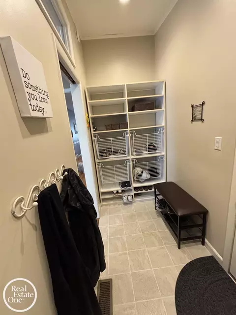 Entry Way - 324 Cloverly, Grosse Pointe Farms, MI 48236 photo 3 of 4
