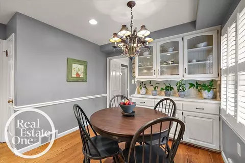 Dining - 324 Cloverly, Grosse Pointe Farms, MI 48236 photo 4 of 4