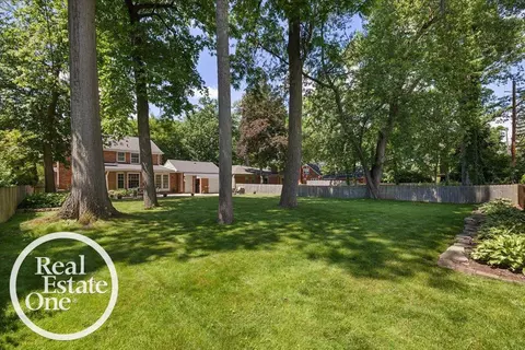 Exterior - 324 Cloverly, Grosse Pointe Farms, MI 48236 photo 3 of 7