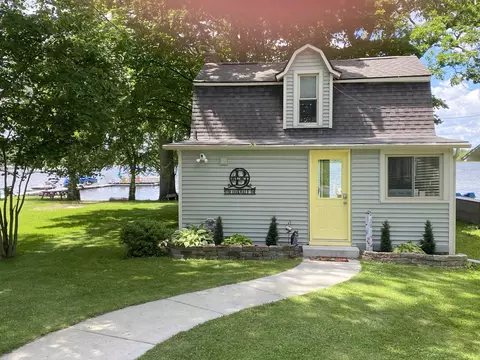 9330 Oakdale, Laingsburg, MI 48848
