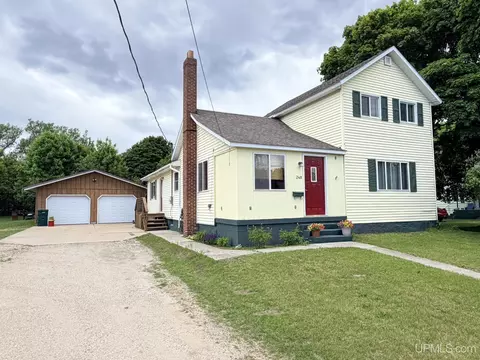 248 Schoolcraft, Manistique, MI 49854