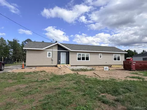 108 Albatross, Gwinn, MI 49841