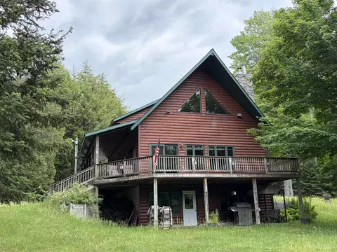 5109 N N Riv, Manistique, MI 49854