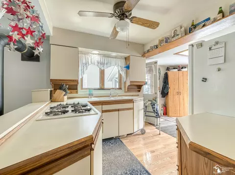 Kitchen - 13857 Lake, Monroe, MI 48161 photo 4 of 4