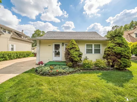 13857 Lake, Monroe, MI 48161
