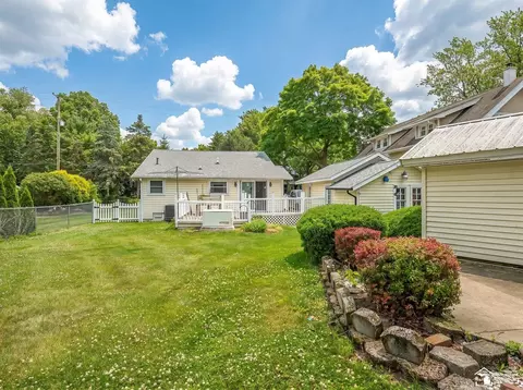 Exterior - 13857 Lake, Monroe, MI 48161 photo 7 of 12
