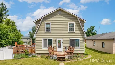216 E Breen, Kingsford, MI 49802