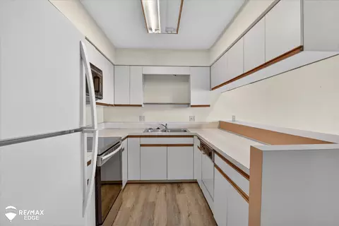 Kitchen - 3119 E Midshipman, Au Gres, MI 48703 photo 5 of 11