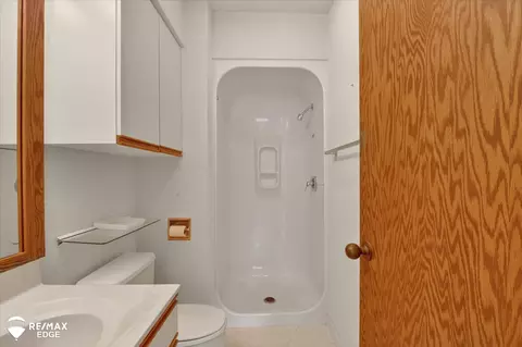 Bath - 3119 E Midshipman, Au Gres, MI 48703 photo 1 of 10
