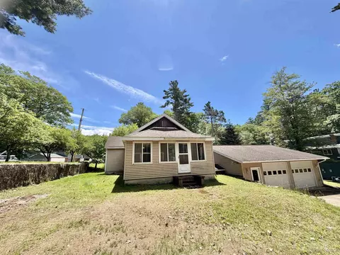 829 Edsel, Kingsford, MI 49802