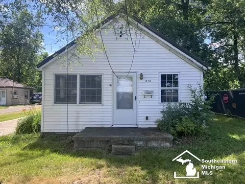 978 Division, Adrian, MI 49221