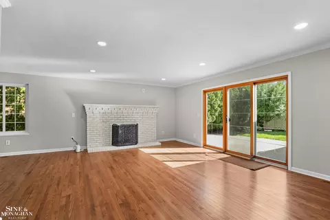 Living - 1200 Audubon, Grosse Pointe Park, MI 48230 photo 2 of 11