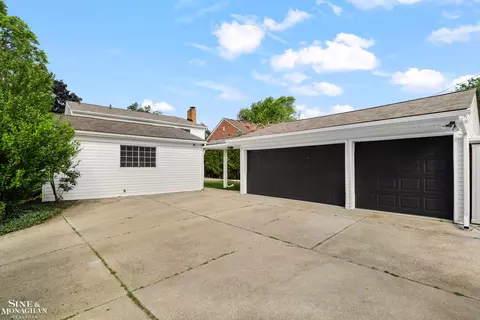 Exterior - 1200 Audubon, Grosse Pointe Park, MI 48230 photo 6 of 8