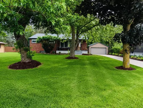 4645 S 3 Mile, Bay City, MI 48706