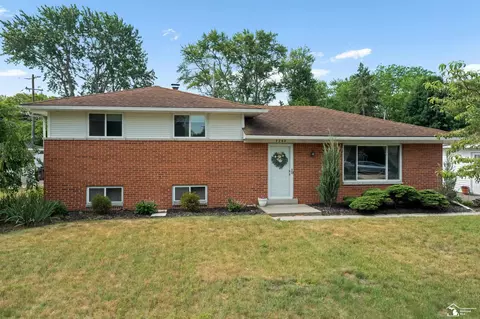 7268 Brookside, Lambertville, MI 48144