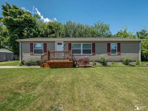 3408 Erie Shr, Monroe, MI 48162