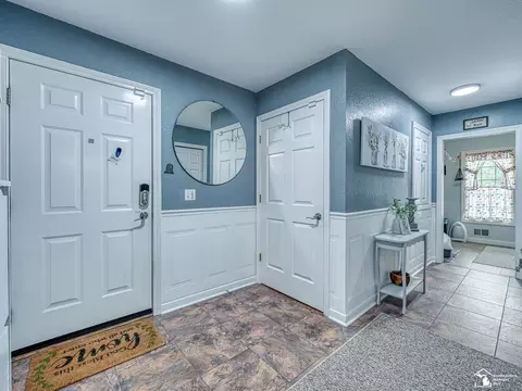 Entry Way - 4675 Secor, Ida, MI 48140 photo 1 of 7
