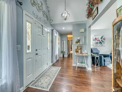 Entry Way - 4675 Secor, Ida, MI 48140 photo 5 of 7