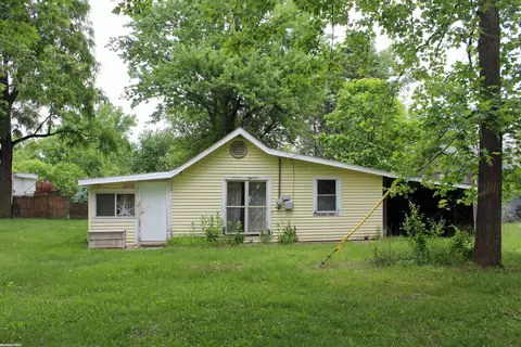 4954 Whipple Lake Rd, Clarkston, MI 48348