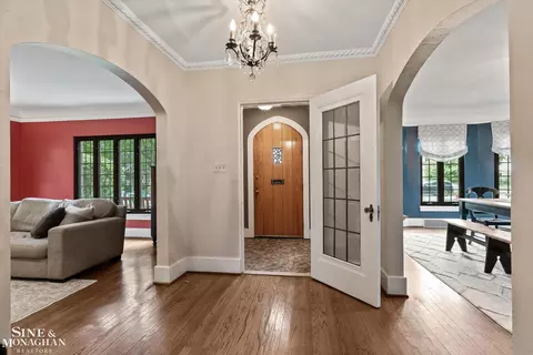 Entry Way - 542 Lakepointe, Grosse Pointe Park, MI 48236 photo 1 of 1