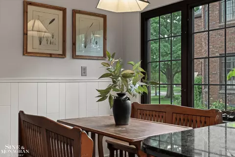 Dining - 542 Lakepointe, Grosse Pointe Park, MI 48236 photo 2 of 5