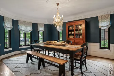 Dining - 542 Lakepointe, Grosse Pointe Park, MI 48236 photo 3 of 5