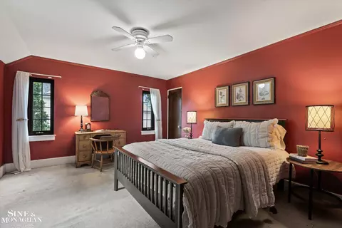 Bedroom - 542 Lakepointe, Grosse Pointe Park, MI 48236 photo 1 of 7