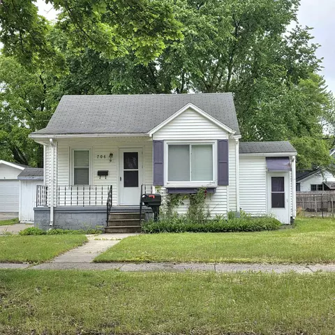 706 Oak, Essexville, MI 48732