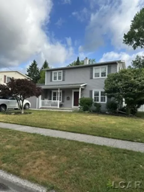 1070 Scottdale, Adrian, MI 49221