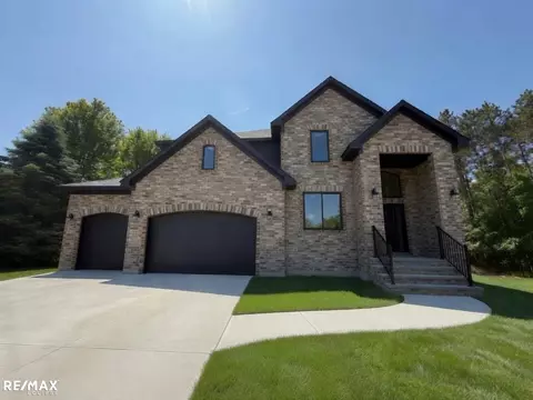 1612 Royal Birkdale, Oxford, MI 48371