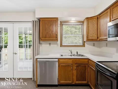 Kitchen - 9211 Folkert, Algonac, MI 48001 photo 4 of 6
