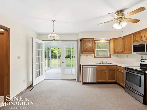 Kitchen - 9211 Folkert, Algonac, MI 48001 photo 2 of 6