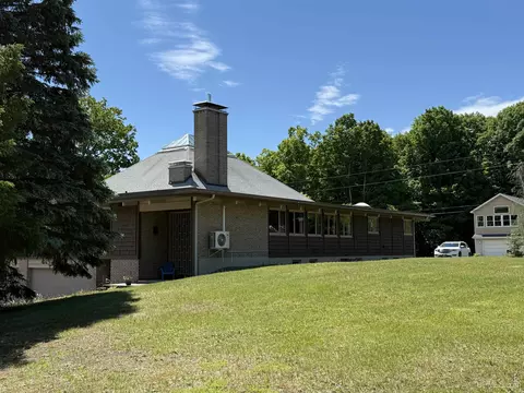 22125 Ridge, Houghton, MI 49931