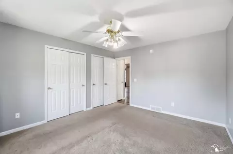 Bedroom - 1092 Cumberland, Temperance, MI 48182 photo 2 of 10