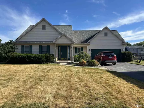 1092 Cumberland, Temperance, MI 48182