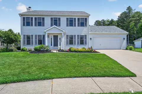9078 Village Mdws, Temperance, MI 48182