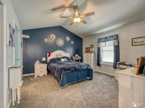 Bedroom - 5019 Skylark, Monroe, MI 48161 photo 3 of 7