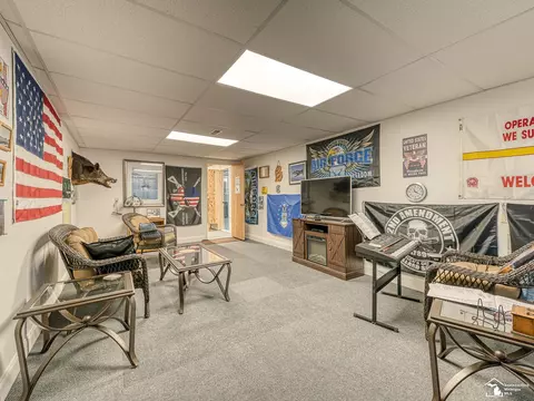 Living - 5019 Skylark, Monroe, MI 48161 photo 4 of 4