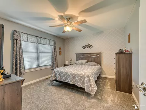 Bedroom - 5019 Skylark, Monroe, MI 48161 photo 1 of 7