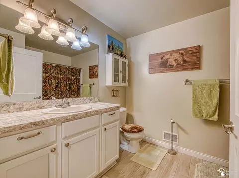 Bath - 5019 Skylark, Monroe, MI 48161 photo 1 of 2