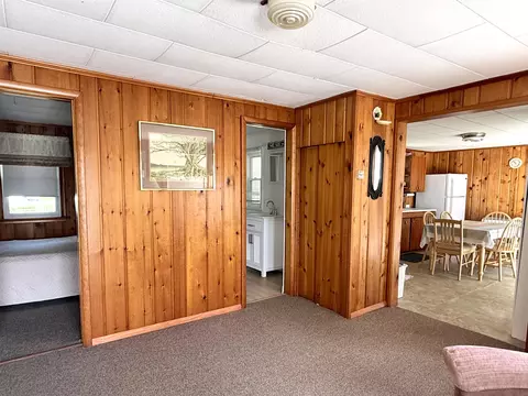 Entry Way - 2925 Lakeshore, Gladwin, MI 48624 photo 1 of 1