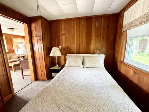 Bedroom - 2925 Lakeshore, Gladwin, MI 48624 photo 3 of 8