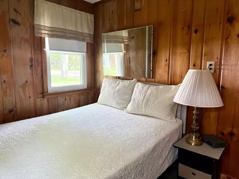 Bedroom - 2925 Lakeshore, Gladwin, MI 48624 photo 7 of 8