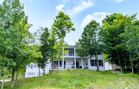 545 Blemhuber, Marquette, MI 49855