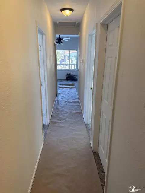 Entry Way - 710 E Fourth, Monroe, MI 48161 photo 1 of 3