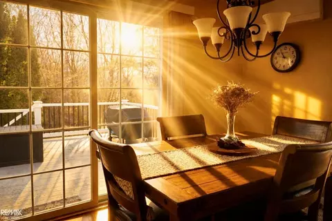Dining - 4338 Hamilton, Gladwin, MI 48624 photo 2 of 2