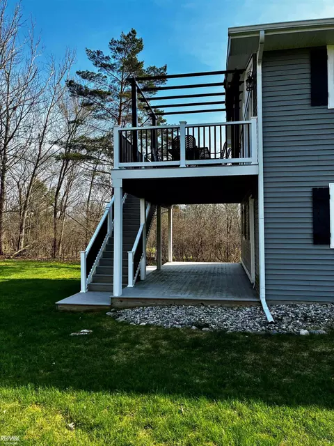 Exterior - 4338 Hamilton, Gladwin, MI 48624 photo 7 of 11